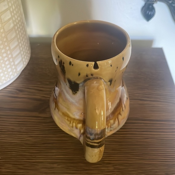 Sublime pottery handcrafted Petite Notched
Gourd Mug, 12 oz. - Picture 3 of 7